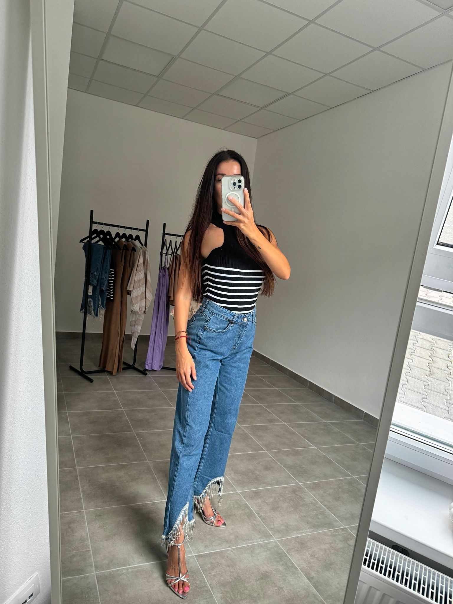 Čierno-biely pásikavý pletený top elastický | Livia