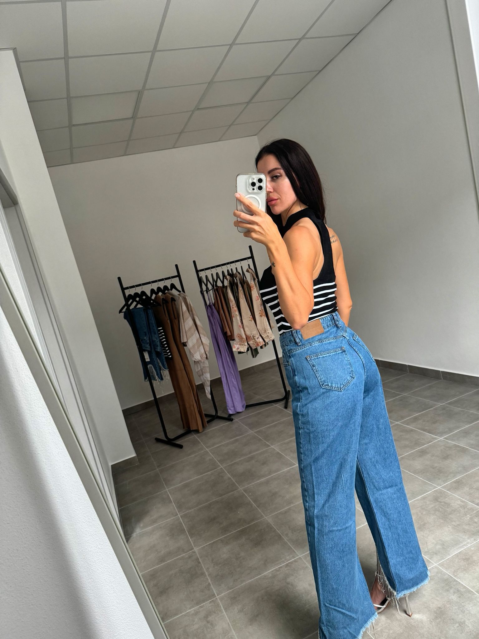 Čierno-biely pásikavý pletený top elastický | Livia