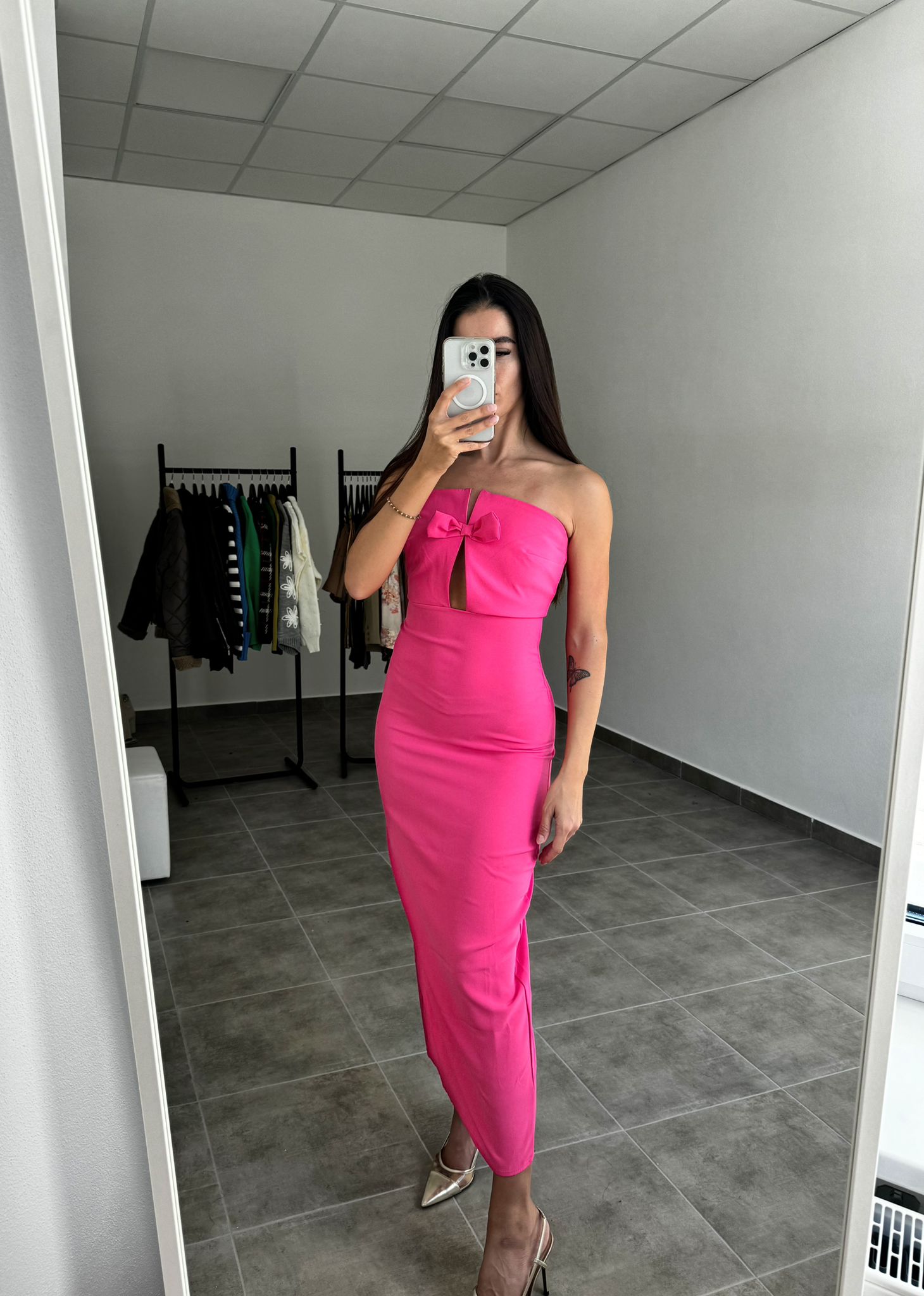 Ružové korzetové šaty bez ramienok s mašľou | Rosalie