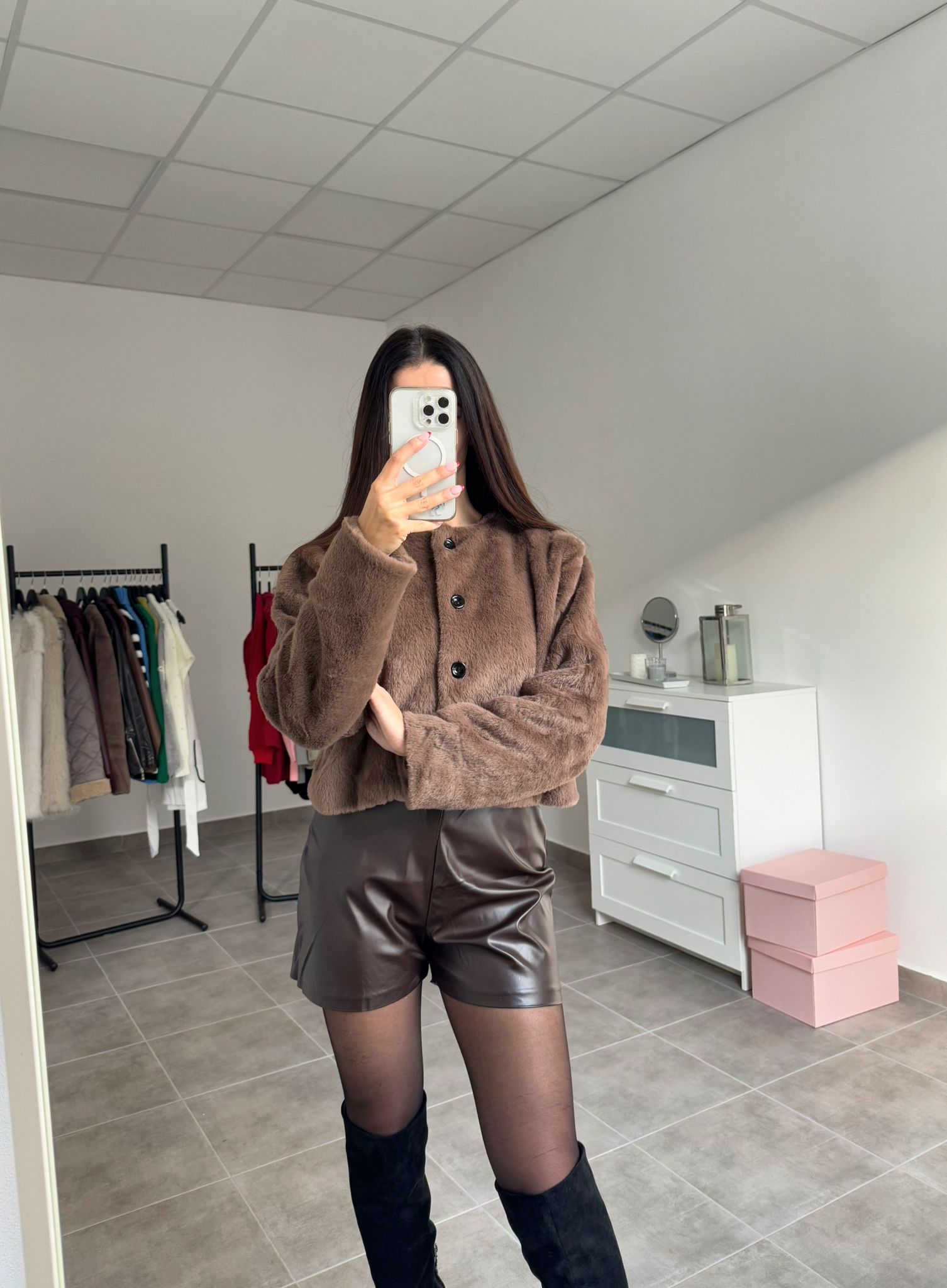 Hnedá kožušinová bunda so zapínaním | Teddy