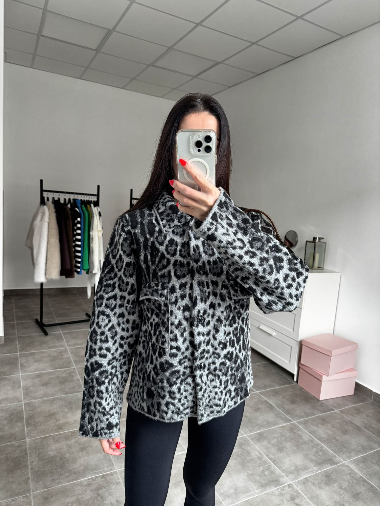 Pletený sveter s leopardím vzorom | Wilda