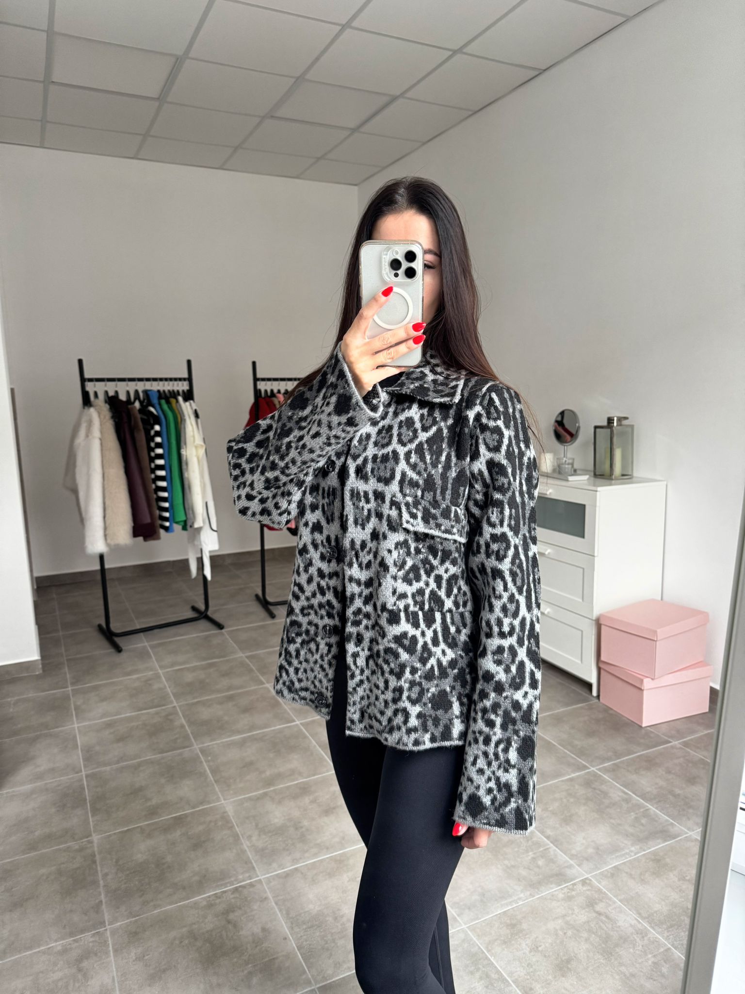 Pletený sveter s leopardím vzorom | Wilda