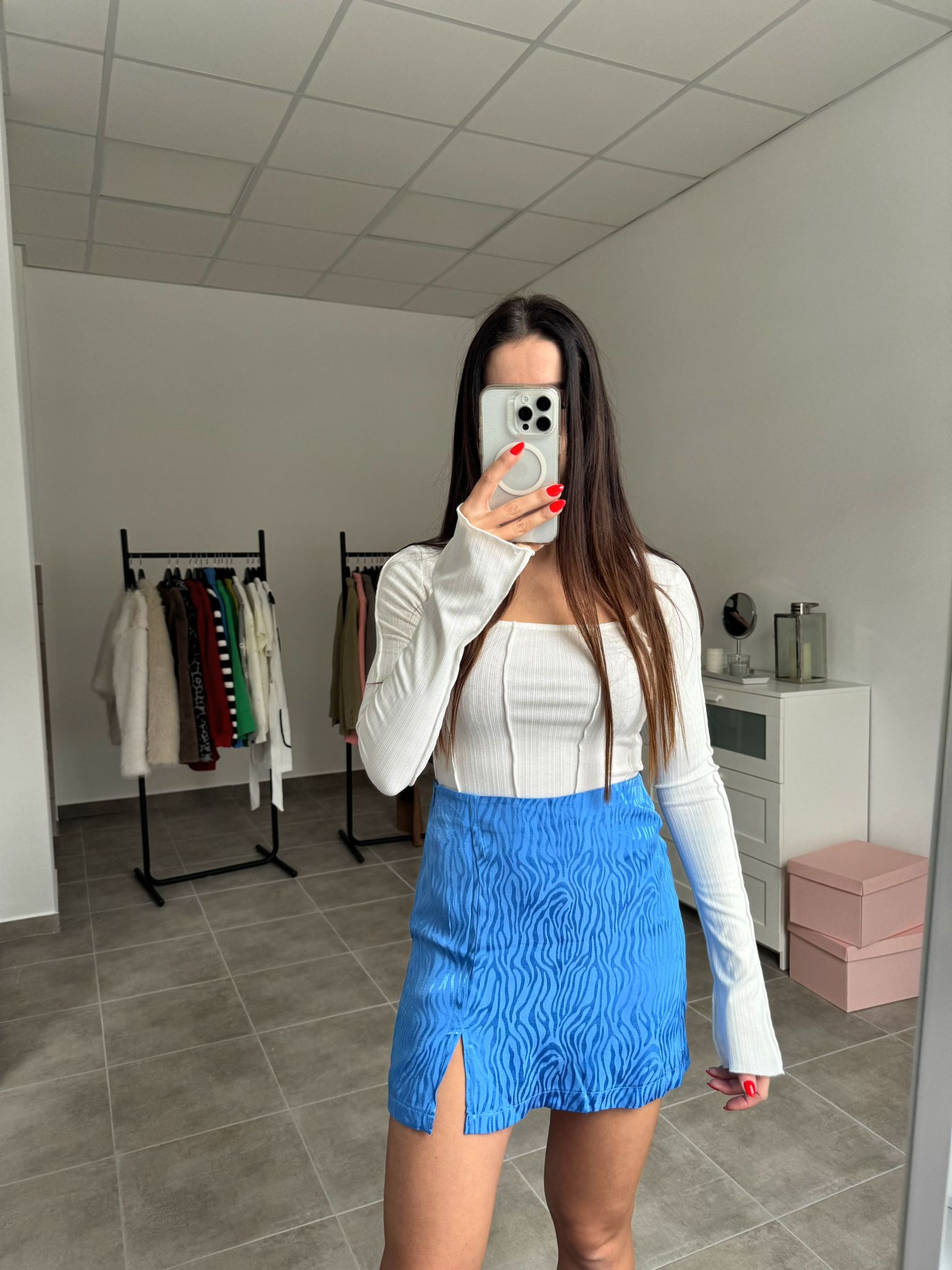 Vzorovaný skort tigrovaný modrý na zips | Tigra