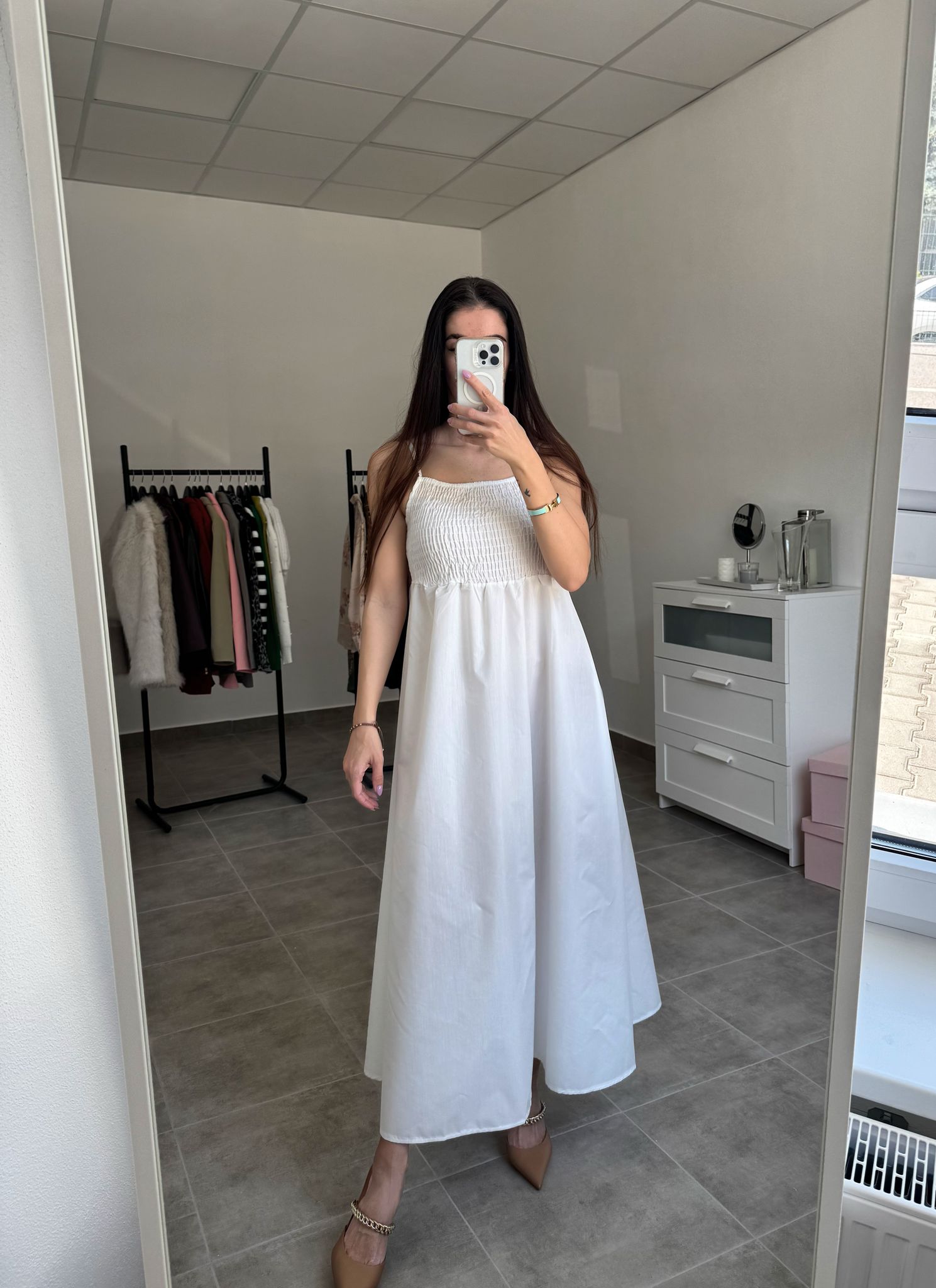 Dlhé biele letné šaty na ramienka | Isla