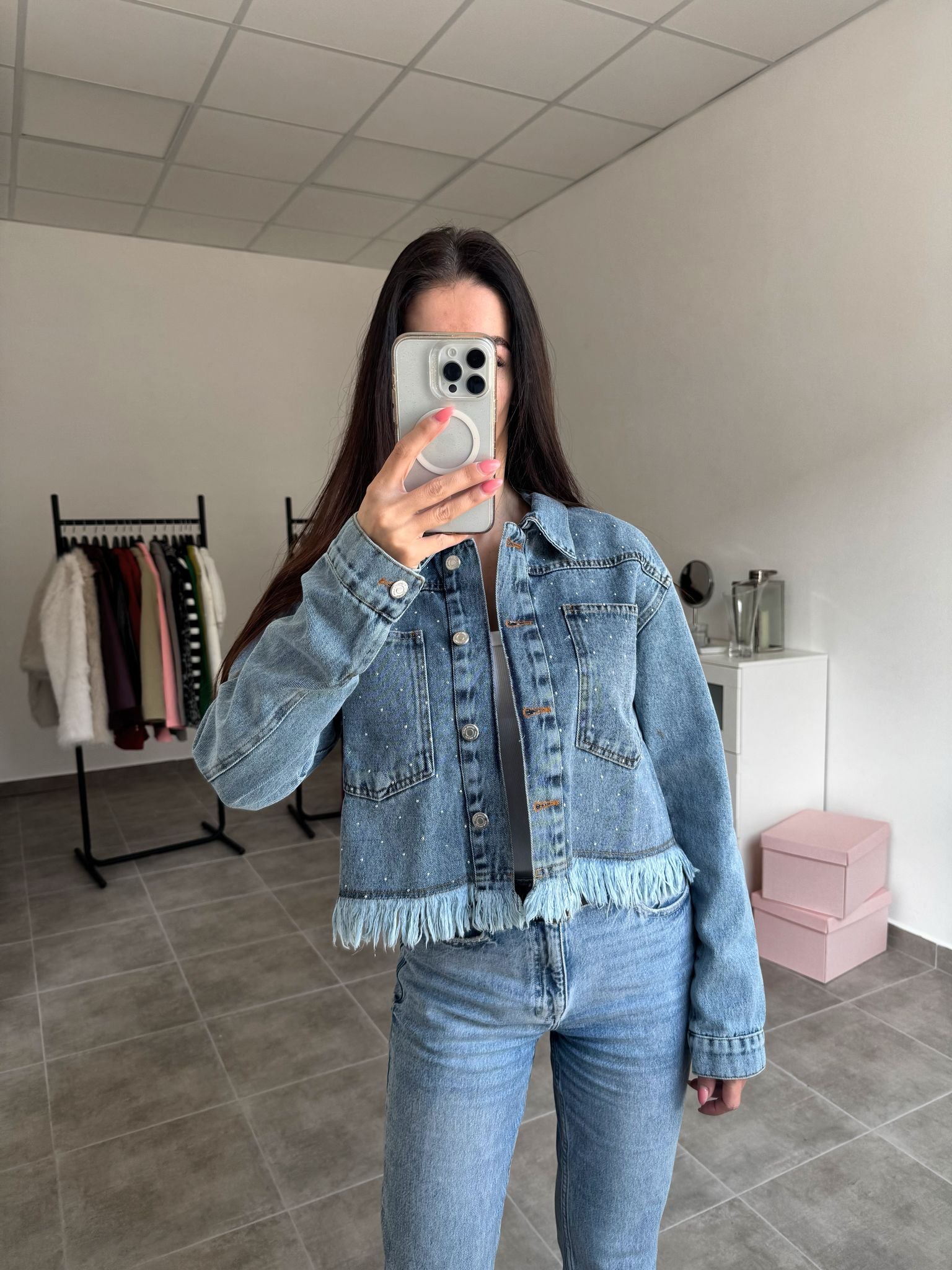 Džínsová bunda so štrasovými kamienkami a strapcami | Shiny Denim