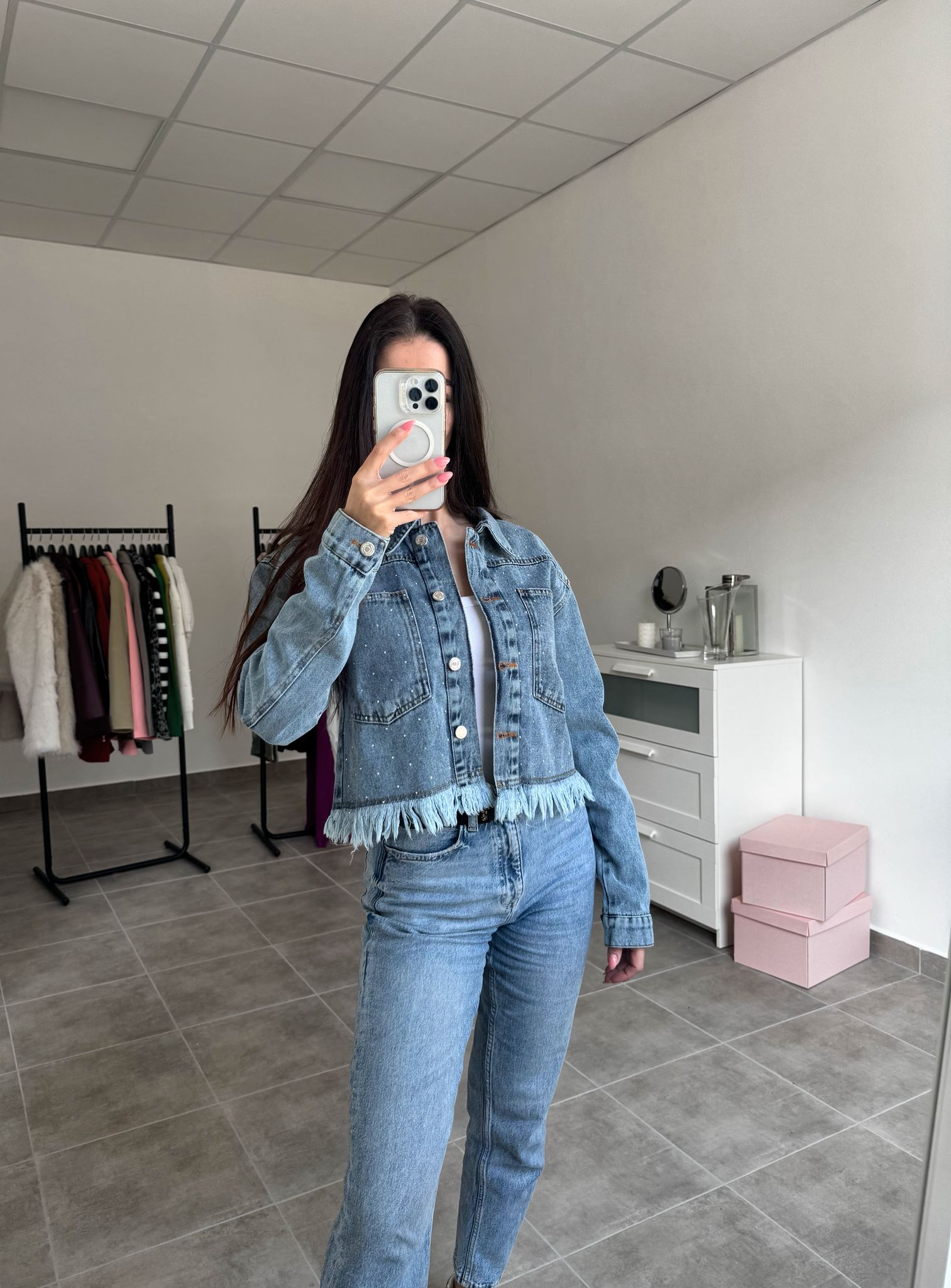 Džínsová bunda so štrasovými kamienkami a strapcami | Shiny Denim