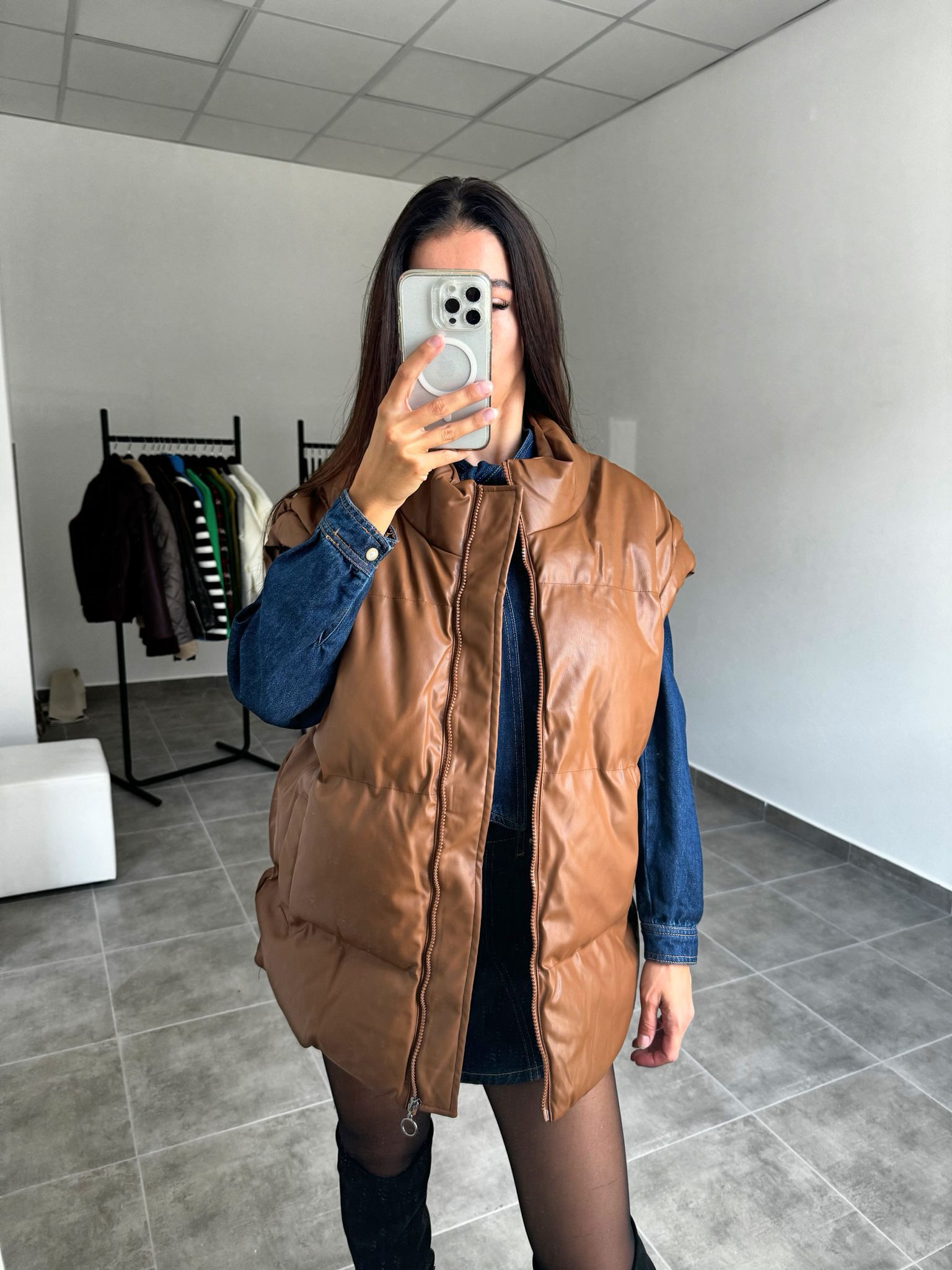 Oversized vesta hnedá so zipsom a vreckami | Hazel