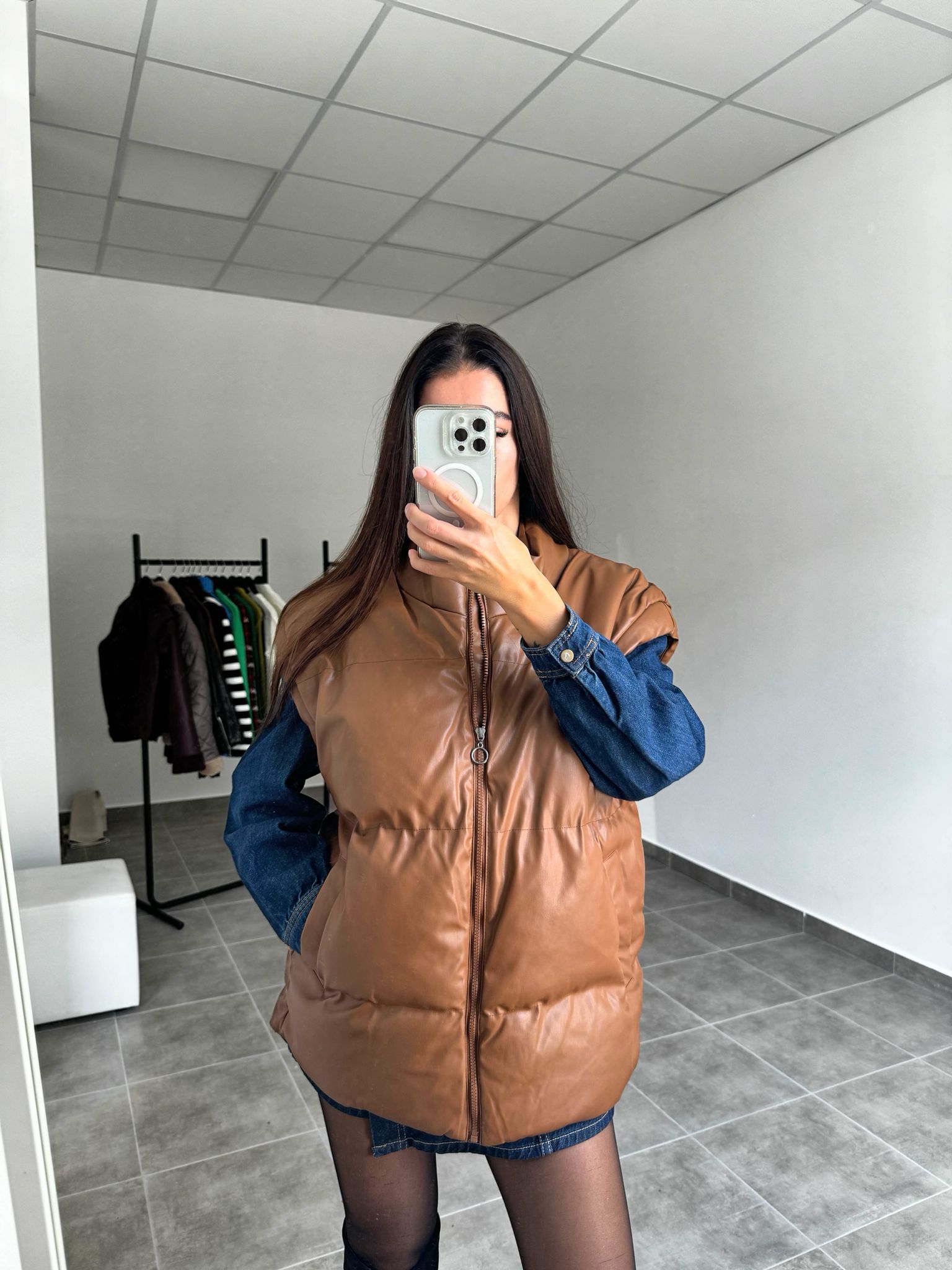 Oversized vesta hnedá so zipsom a vreckami | Hazel
