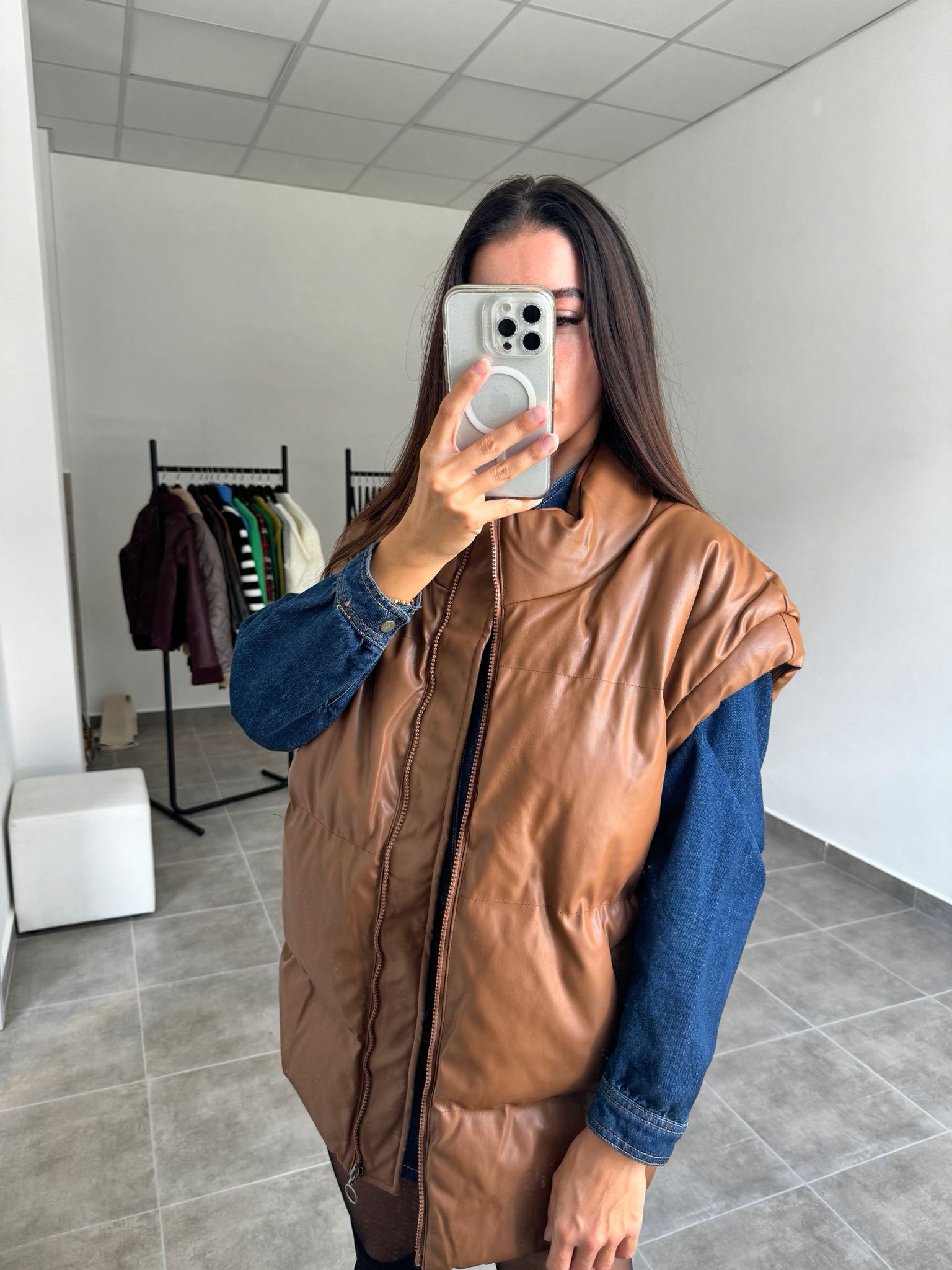 Oversized vesta hnedá so zipsom a vreckami | Hazel