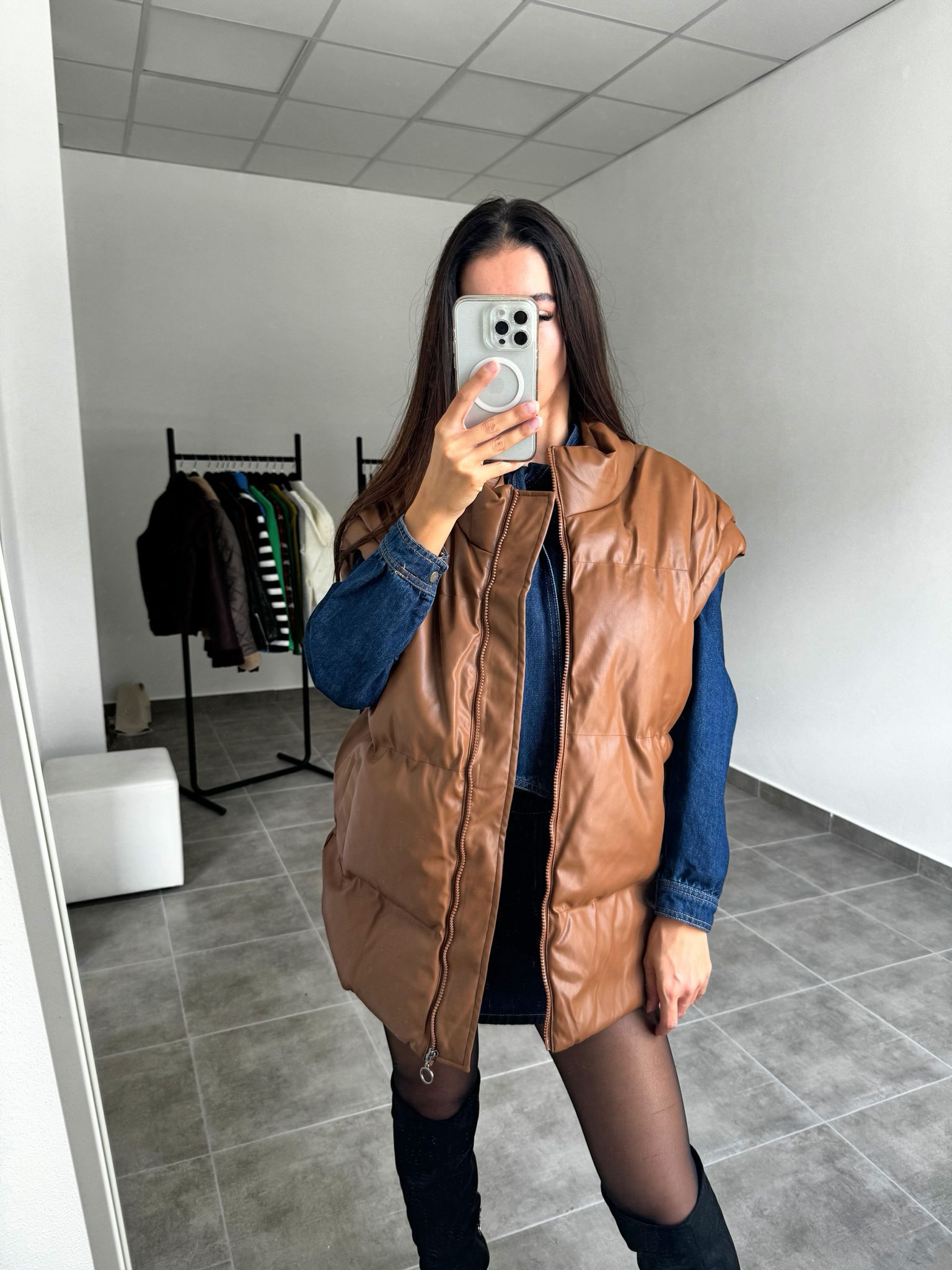 Oversized vesta hnedá so zipsom a vreckami | Hazel